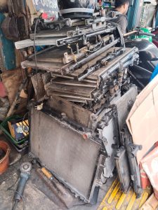 Service radiator berpengalaman